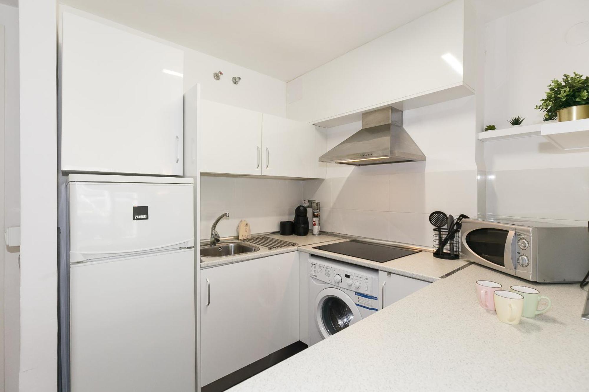 Uhc Michelangelo Apartments Салоу Номер фото