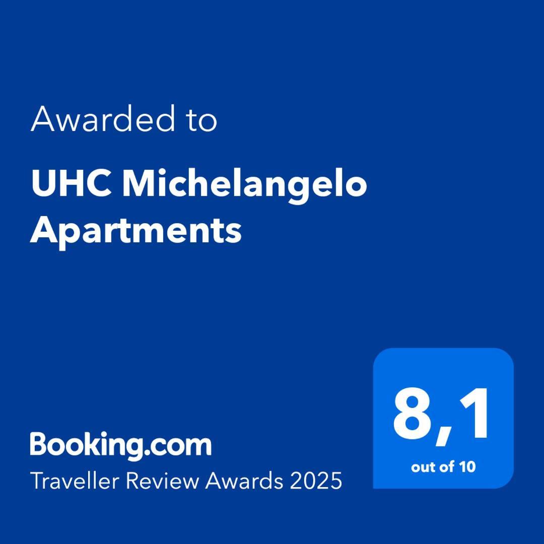 Uhc Michelangelo Apartments Салоу Екстер'єр фото