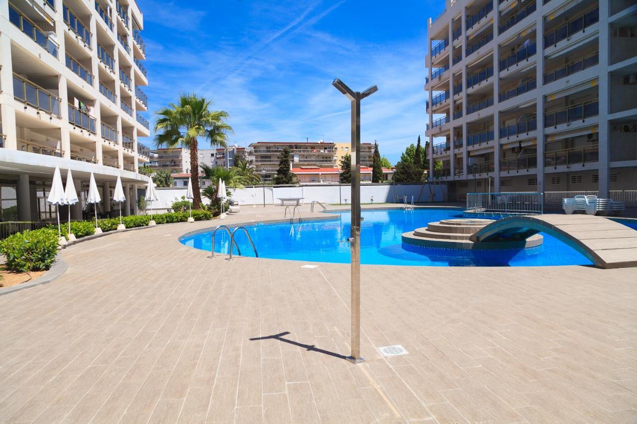 Uhc Michelangelo Apartments Салоу Екстер'єр фото