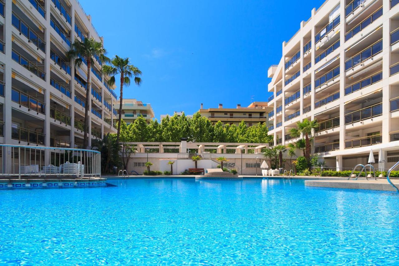 Uhc Michelangelo Apartments Салоу Екстер'єр фото
